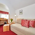 Aschenbrenner Hotel 3*