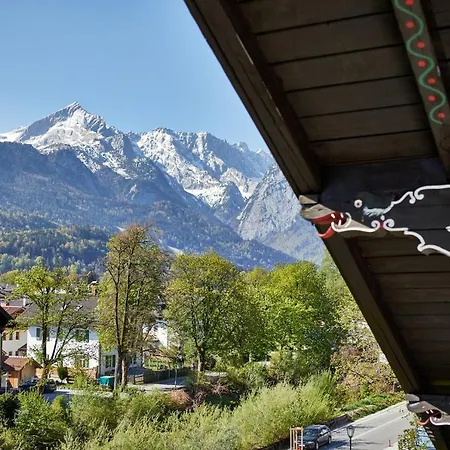 Aschenbrenner 3*