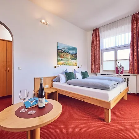 Aschenbrenner Hotel 3*