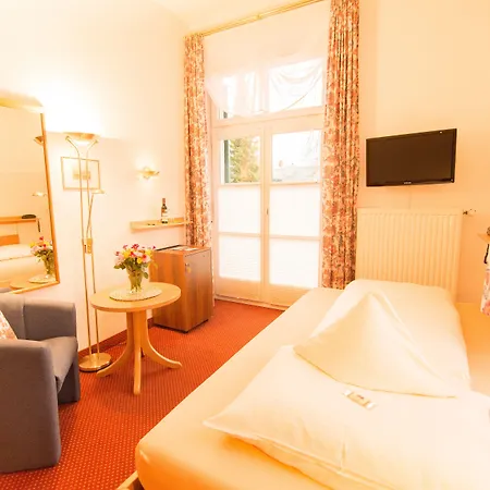 Hotel Aschenbrenner 3*